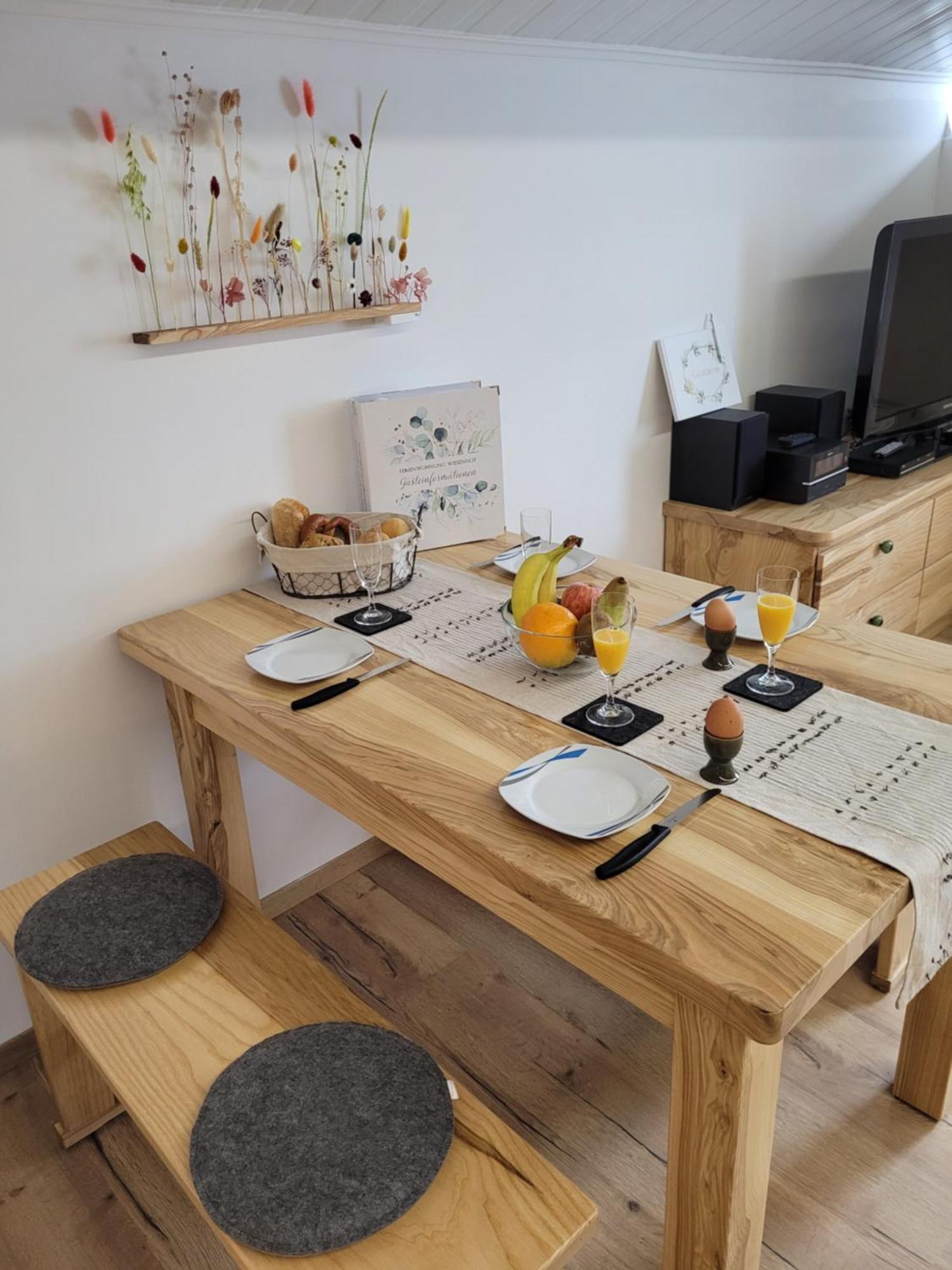 Ferienwohnung Wiesenhof Neuhof an der Zenn Luaran gambar